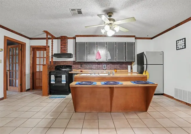 Photo 4 of Single family home for sale at 110 W Davis St, Tipton, OK 73570 | MLS# 1241025 | Listing updated on 2026-08-12