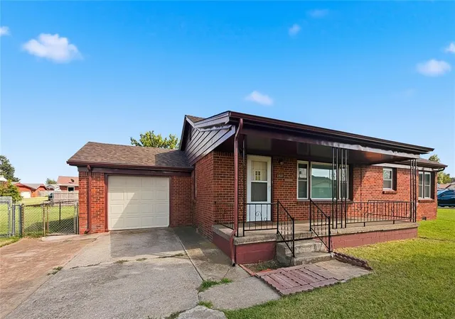 1st image of 1411 S Reno Ave, El Reno, OK 73036 | MLS# 1241026
