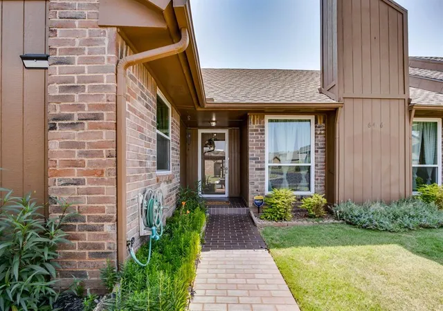 2nd image of 6416 Galaxie Ter, Oklahoma City, OK 73132 | MLS# 1241030