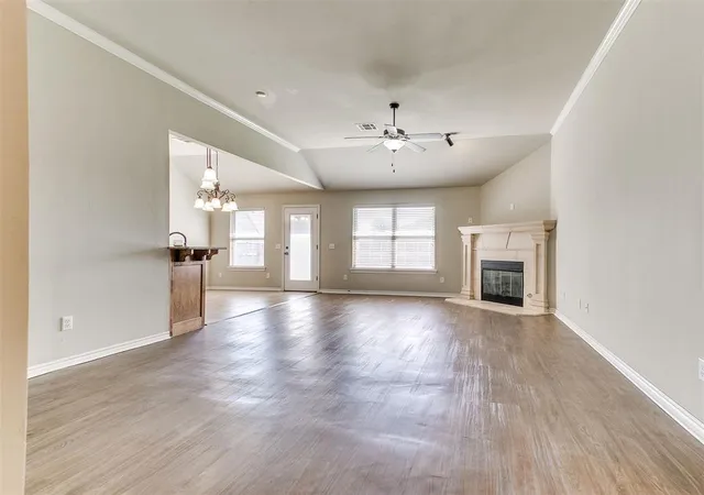 4th image of 908 Laurel Creek Dr, Yukon, OK 73099 | MLS# 1241039