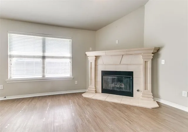5th image of 908 Laurel Creek Dr, Yukon, OK 73099 | MLS# 1241039
