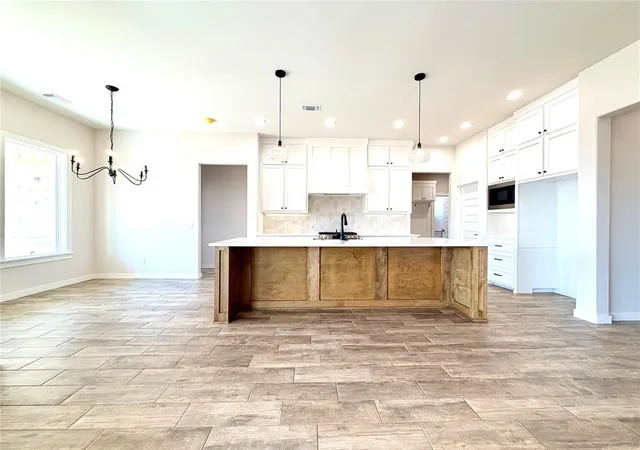 5th image of 25102 Ethan St, Cashion, OK 73016 | MLS# 1241042