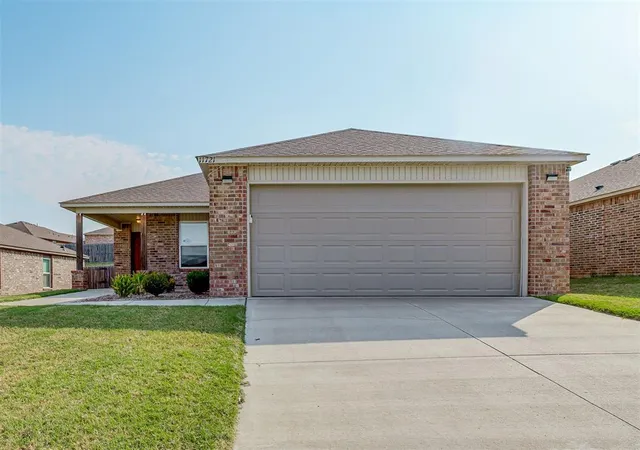 Photo 1 of Single family home for sale at 11721 NW 95th Street, Yukon, OK 73099 | MLS# 1241045 | Listing updated on 2026-10-29