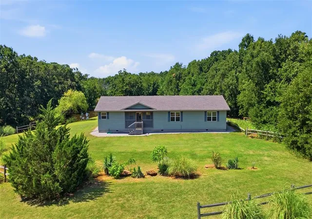 3rd image of 24399 Portland Ave, Blanchard, OK 73010 | MLS# 1241062