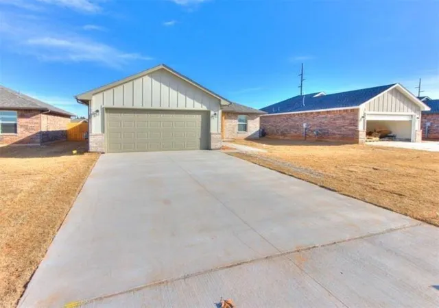 Photo 2 of Single family home for sale at 1619 Highland Loop, Guthrie, OK 73044 | MLS# 1241087 | Listing updated on 2026-08-29