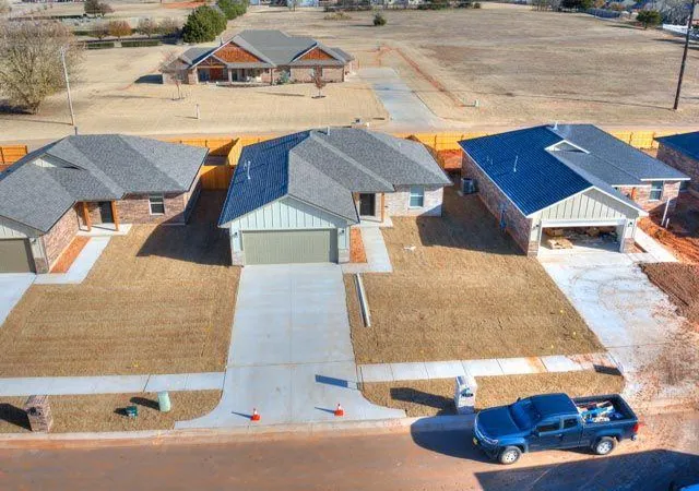 Photo 3 of Single family home for sale at 1619 Highland Loop, Guthrie, OK 73044 | MLS# 1241087 | Listing updated on 2026-08-29