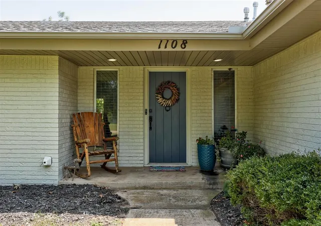4th image of 1108 Mesa Trl, Edmond, OK 73025 | MLS# 1241088
