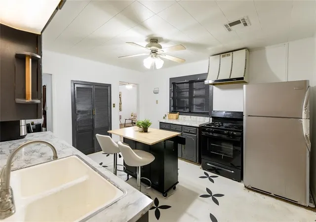 4th image of 400 N 6th Street, Weatherford, OK 73096 | MLS# 1241102