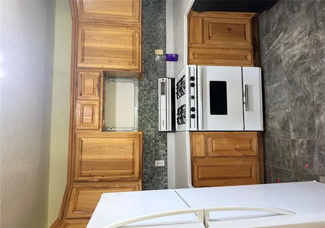 3rd image of 9792 County Road 3605, Ada, OK 74820 | MLS# 1241104