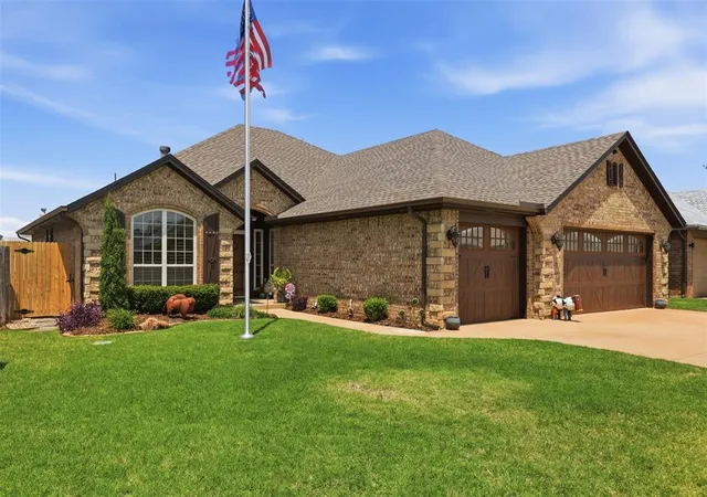 3rd image of 9101 Misty Ln, Oklahoma City, OK 73160 | MLS# 1241108