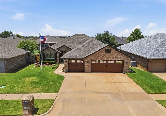 4th image of 9101 Misty Ln, Oklahoma City, OK 73160 | MLS# 1241108