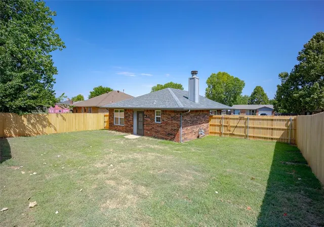 30th image of 222 W Maple Branch Wy, Mustang, OK 73064 | MLS# 1241110