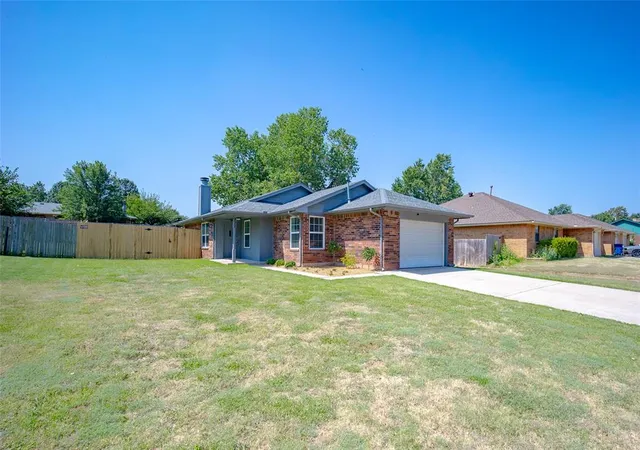 3rd image of 222 W Maple Branch Wy, Mustang, OK 73064 | MLS# 1241110