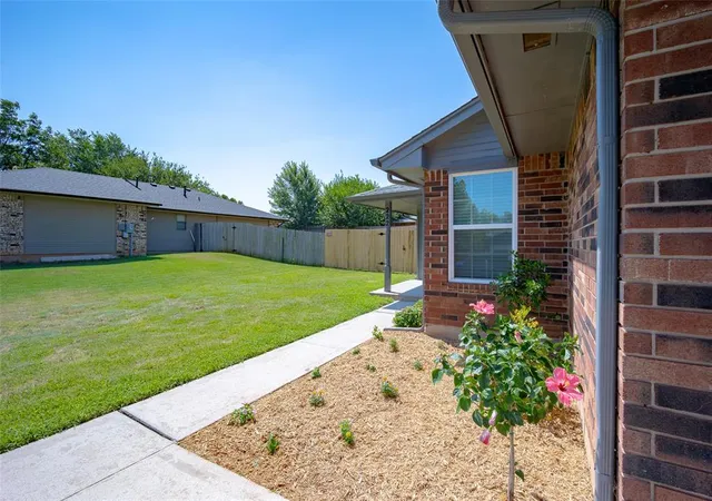 5th image of 222 W Maple Branch Wy, Mustang, OK 73064 | MLS# 1241110