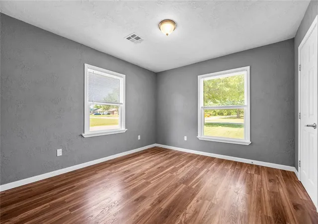 5th image of 827 S 20th Avenue, Chickasha, OK 73018 | MLS# 1241120