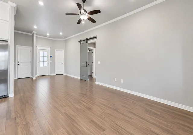 Photo 3 of Single family home for sale at 609 Side Trak Rd, Yukon, OK 73099 | MLS# 1241129 | Listing updated on 2026-09-30