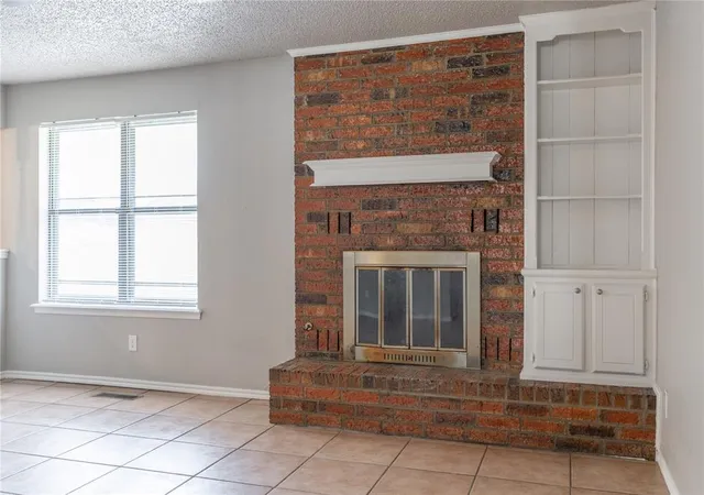 4th image of 1210 Garden Grv, Yukon, OK 73099 | MLS# 1241144