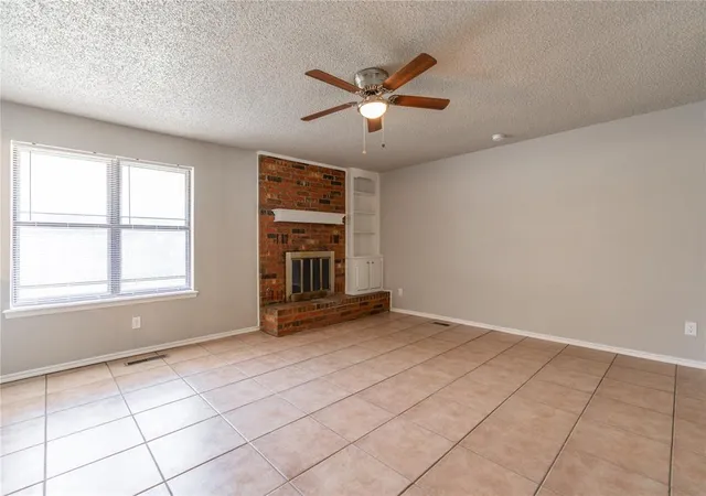 5th image of 1210 Garden Grv, Yukon, OK 73099 | MLS# 1241144