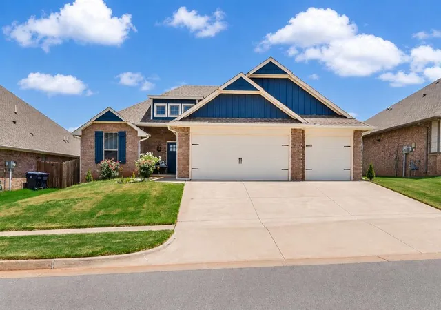 2nd image of 5512 Carmel Creek Dr, Mustang, OK 73064 | MLS# 1241161