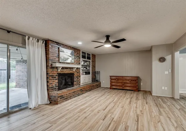 Photo 3 of Sale Pending at 11616 Century Dr, Oklahoma City, OK 73162 | MLS# 1241167 | Listing updated on 2026-08-31