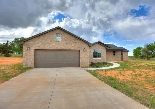 2nd image of 10191 S Meadows Ln, Guthrie, OK 73044 | MLS# 1241173