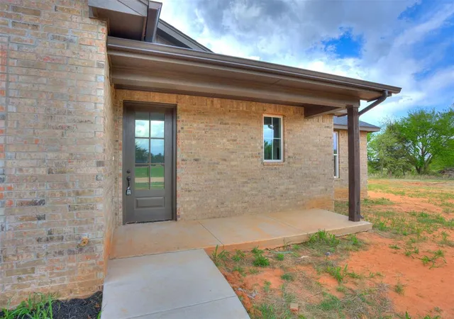 3rd image of 10191 S Meadows Ln, Guthrie, OK 73044 | MLS# 1241173