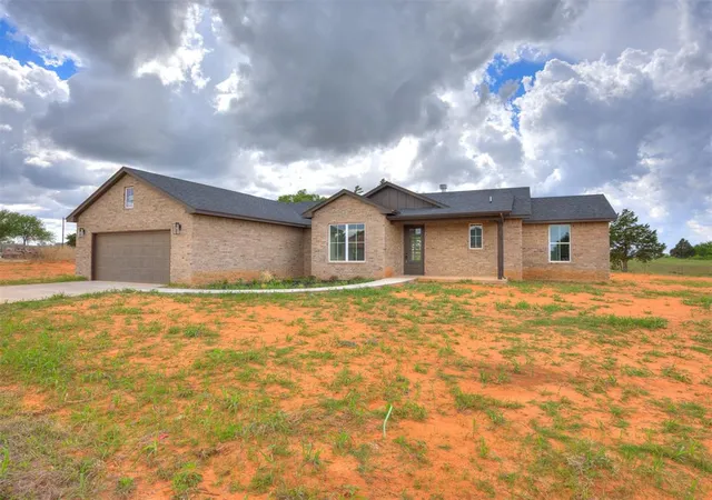 4th image of 10191 S Meadows Ln, Guthrie, OK 73044 | MLS# 1241173