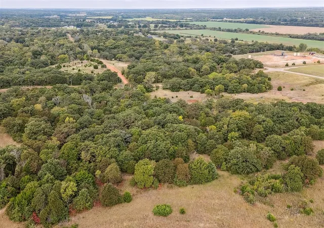 2nd image of 17622 N Indian Meridian Rd, Luther, OK 73054 | MLS# 1241181