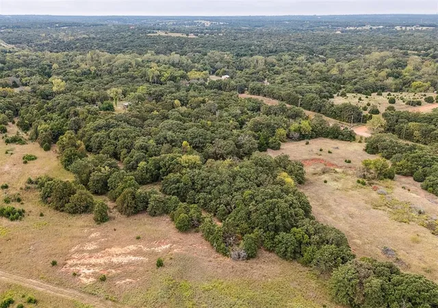 Photo 4 of Sale Pending at 17622 N Indian Meridian Rd, Luther, OK 73054 | MLS# 1241181 | Listing updated on 2026-08-19