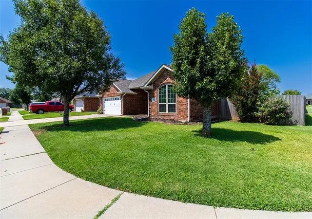Photo 3 of Single family home for sale at 8121 Woodhue Dr, Oklahoma City, OK 73135 | MLS# 1241182 | Listing updated on 2026-07-26