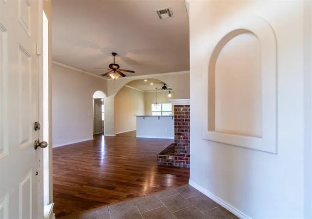 Photo 4 of Single family home for sale at 8121 Woodhue Dr, Oklahoma City, OK 73135 | MLS# 1241182 | Listing updated on 2026-07-26