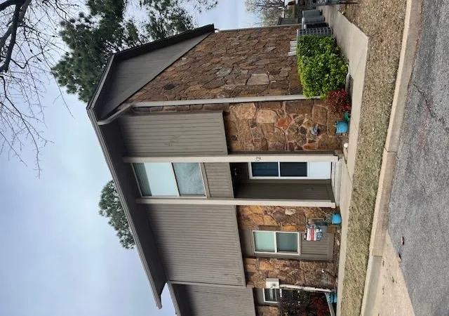 1st image of 7012 Lakeshore Dr, Eufaula, OK 74432 | MLS# 1241184