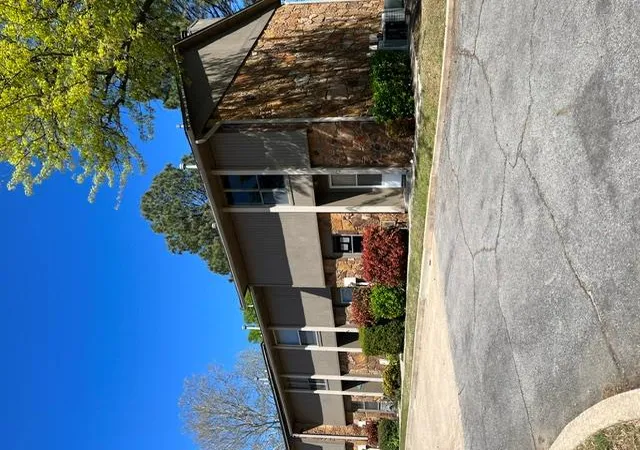 2nd image of 7012 Lakeshore Dr, Eufaula, OK 74432 | MLS# 1241184