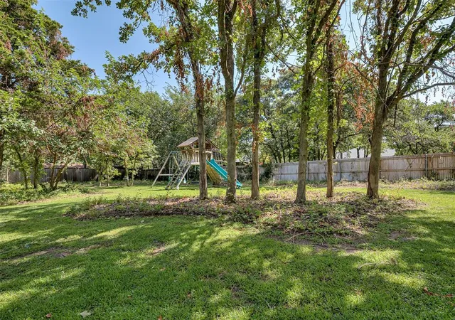 45th image of 10049 Hidden Hollow Ln, Oklahoma City, OK 73151 | MLS# 1241201