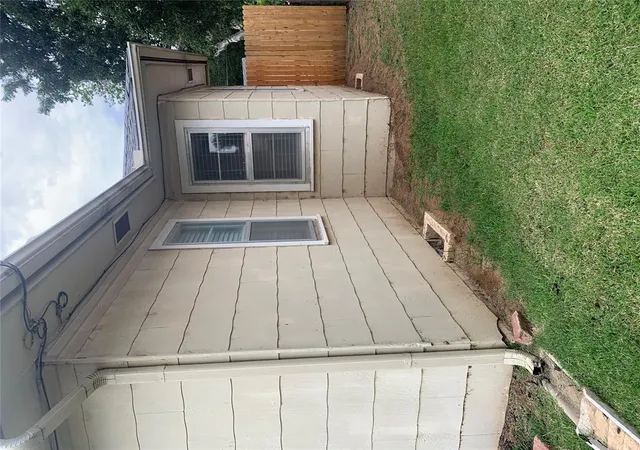 3rd image of 927 N Sunset Dr, Anadarko, OK 73005 | MLS# 1241202