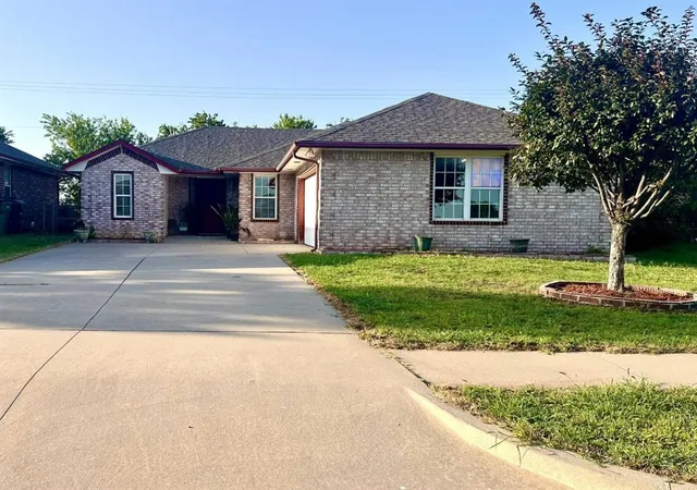Photo 2 of Single family home for sale at 717 Ne 85th Street, Oklahoma City, OK 73114 | MLS# 1241209 | Listing updated on 2026-08-12