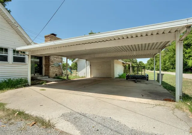 2nd image of 1721 E Foreman Rd Rd, El Reno, OK 73036 | MLS# 1241220