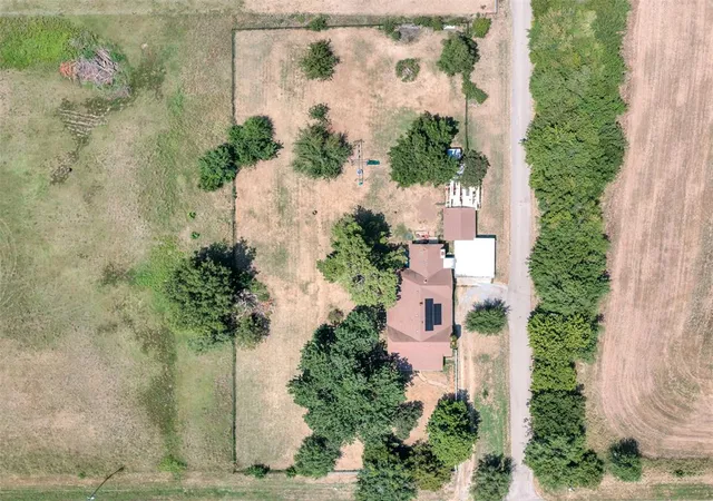 24th image of 1721 E Foreman Rd Rd, El Reno, OK 73036 | MLS# 1241220