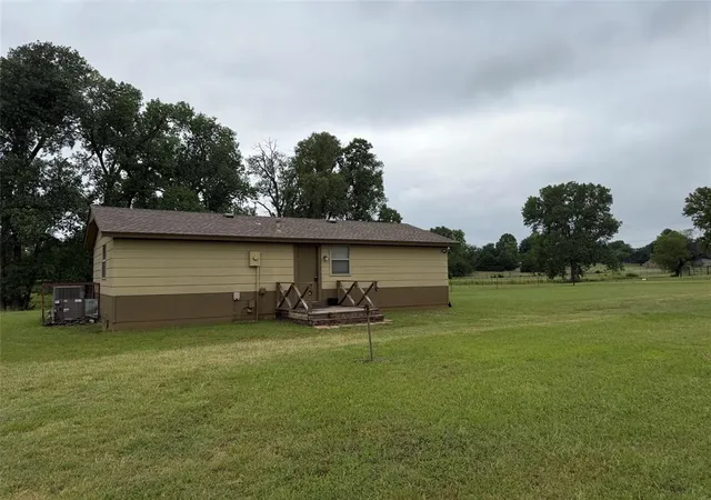 4th image of 218 Quail Hollow Dr, Blanchard, OK 73010 | MLS# 1241221