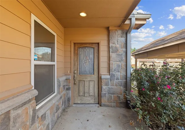 4th image of 524 E Greenbriar Ct, Stillwater, OK 74075 | MLS# 1241234