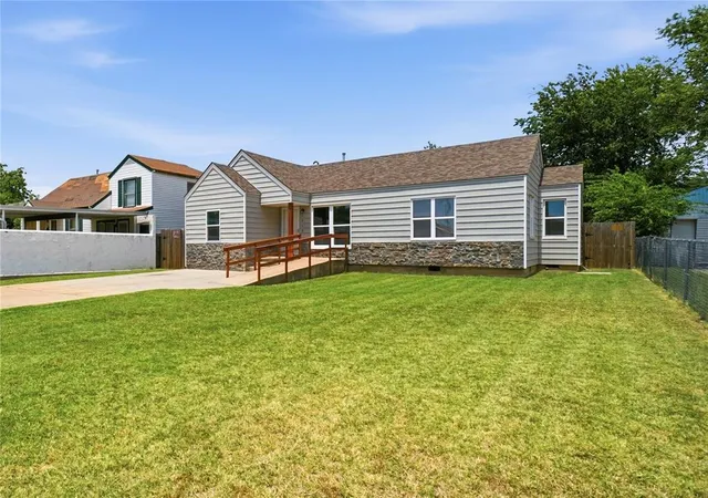 3rd image of 1919 Nw Arlington Ave, Lawton, OK 73507 | MLS# 1241236