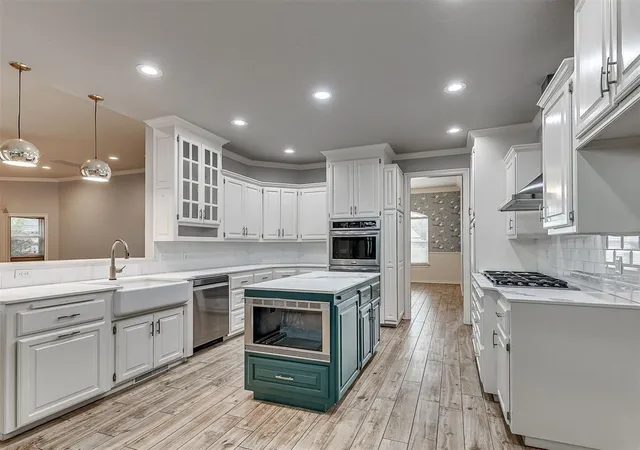 Photo 4 of Single family home for sale at 10125 Millspaugh Way, Yukon, OK 73099 | MLS# 1241257 | Listing updated on 2026-08-26