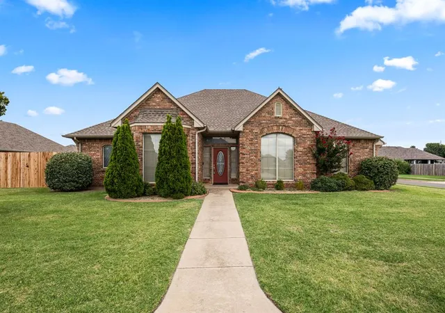 Photo 2 of Single family home for sale at 2001 Sw 32nd Street, Oklahoma City, OK 73170 | MLS# 1241260 | Listing updated on 2026-09-05