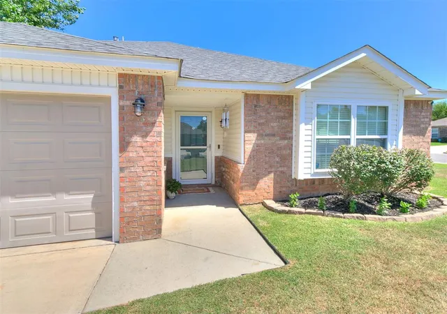 Photo 3 of Single family home for sale at 709 Ne 20th Terrace, Newcastle, OK 73065 | MLS# 1241265 | Listing updated on 2026-09-14