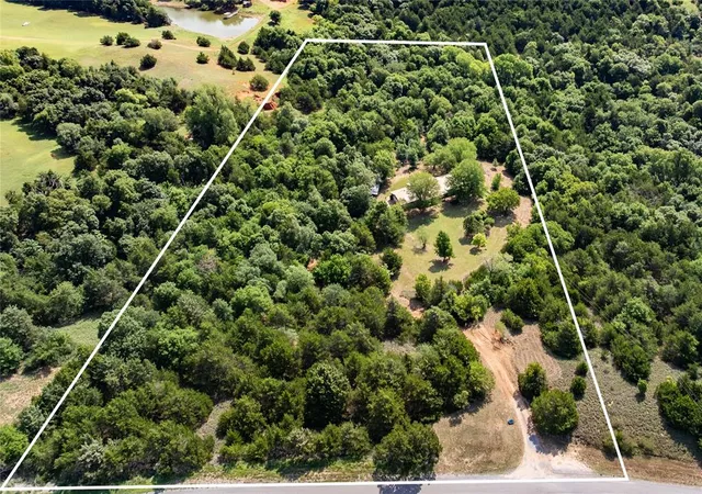 1st image of 2025 Cherokee Dr, Calumet, OK 73014 | MLS# 1241284