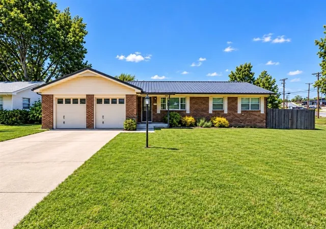 Photo 1 of Single family home for sale at 2 Shannon Dr, Chickasha, OK 73018 | MLS# 1241292 | Listing updated on 2026-09-25