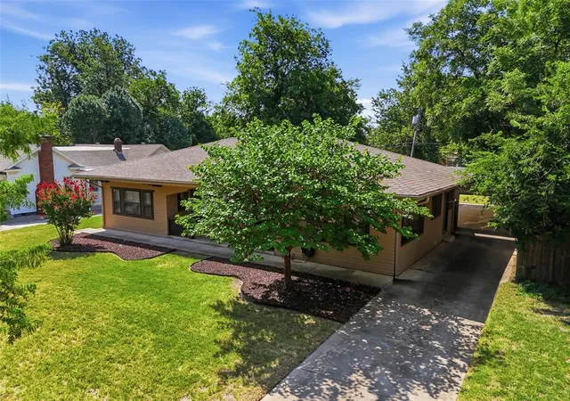 Photo 3 of Sale Pending at 2112 Nw 18th Street, Oklahoma City, OK 73107 | MLS# 1241310 | Listing updated on 2026-09-24