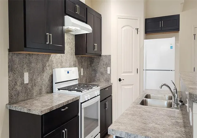 5th image of 14644 Bedrock Ln, Yukon, OK 73099 | MLS# 1241312
