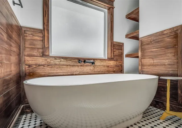 Photo 3 of Single family home for sale at 1940 SE 7th Street, Newcastle, OK 73065 | MLS# 1241317 | Listing updated on 2026-09-20