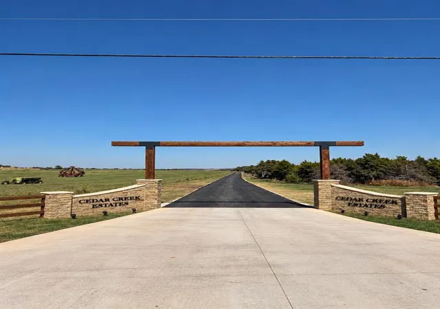 Land for sale at 900 Creekside Trl #002, Guthrie, OK 73044 | MLS# 1241331